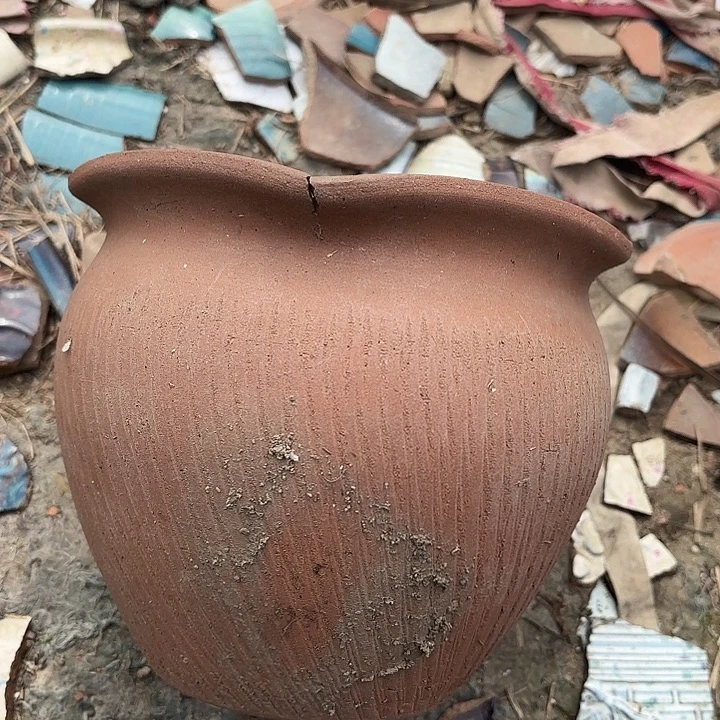 紫砂花盆口20高18瑕疵。。。。。。。。