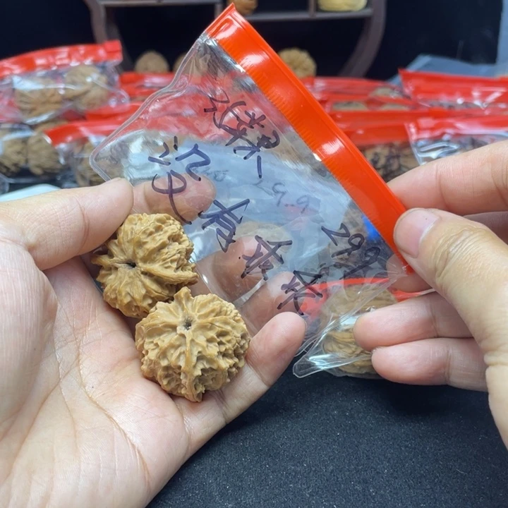 文玩核桃把件没**乖苹果