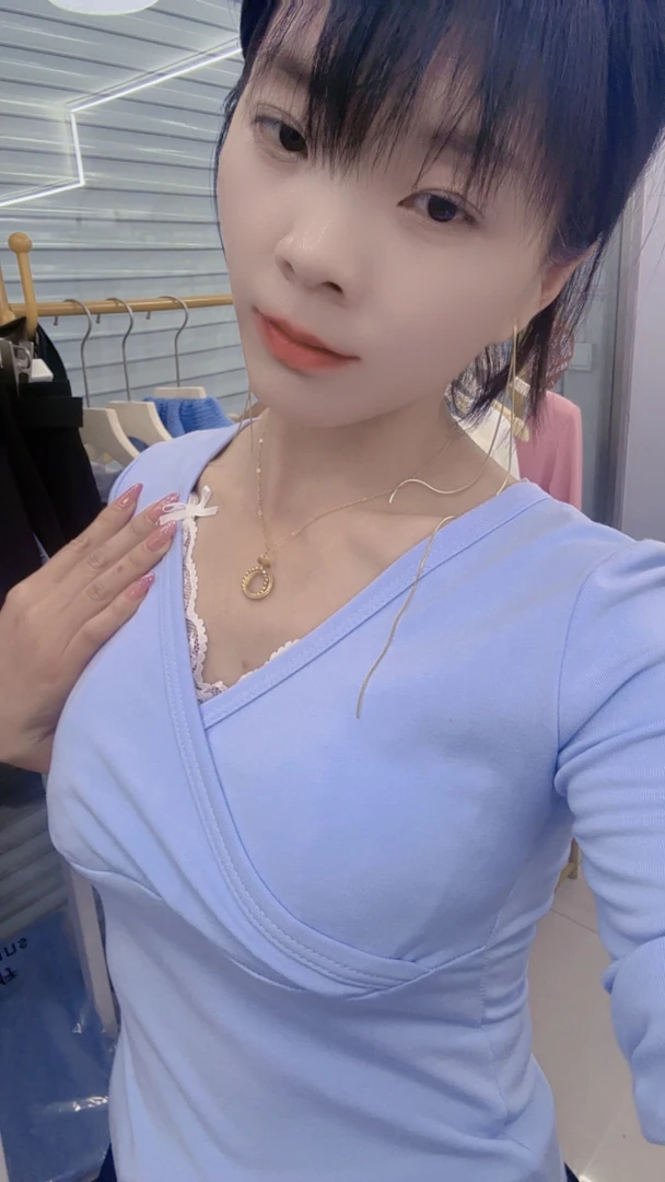 性感交叉假两件长袖蕾丝t恤修身显瘦内搭短款上衣