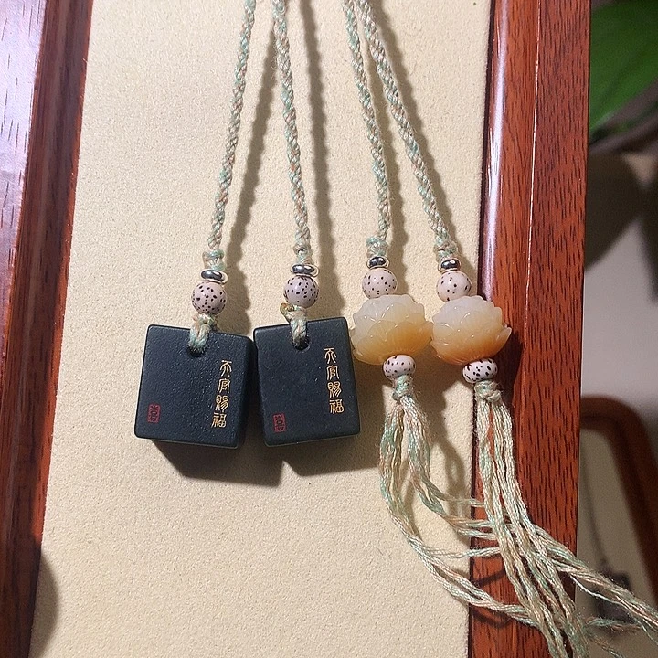 和田玉未镶嵌颈饰和田玉 073 多样性随机发货拍一发一