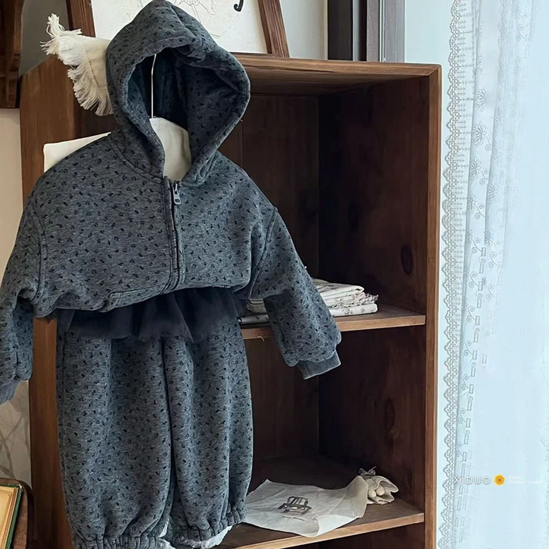 女童加绒套装2025冬季新款碎花连帽卫衣网纱屁帘假两件卫裤两件套