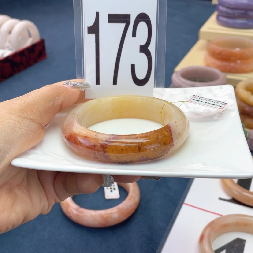 石英质玉未镶嵌手镯58.6