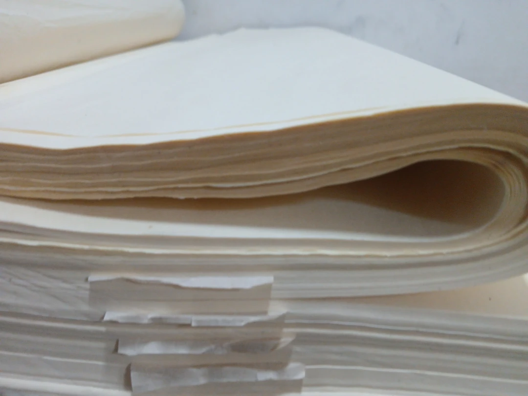 4尺生宣米黄色黑点微瑕68x138㎝50张吸黙快 练习国画 四尺生宣纸