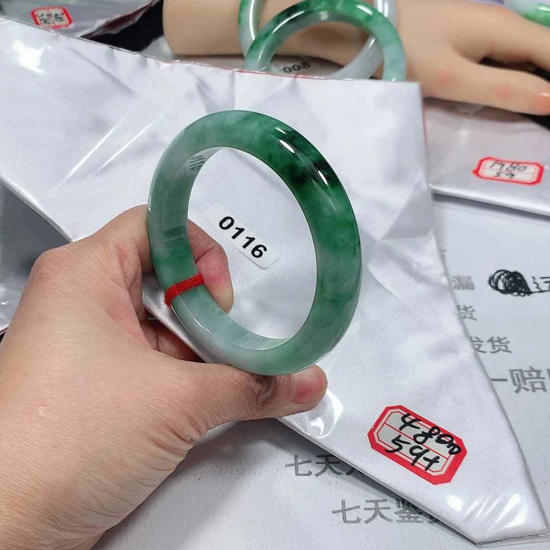 翡翠手镯未镶嵌天然缅甸A货翡翠手镯