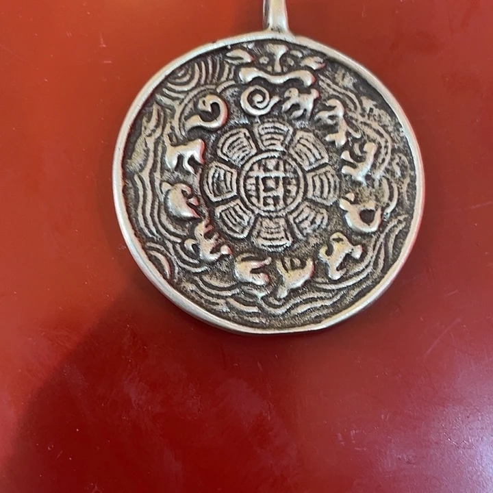 泥塑我们不一样，每个人都有不同的境遇