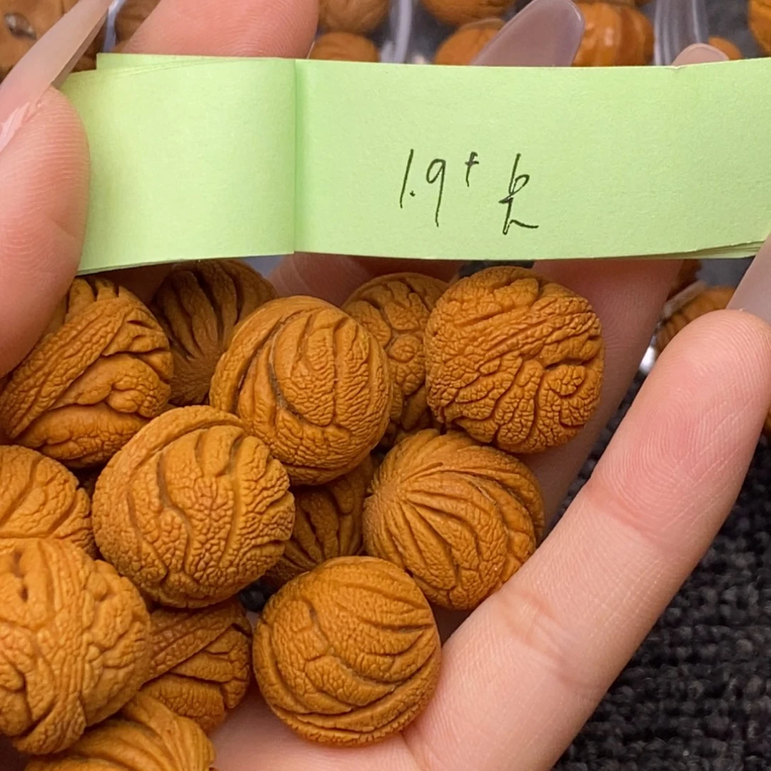 秦岭山脉龙纹桃核 14