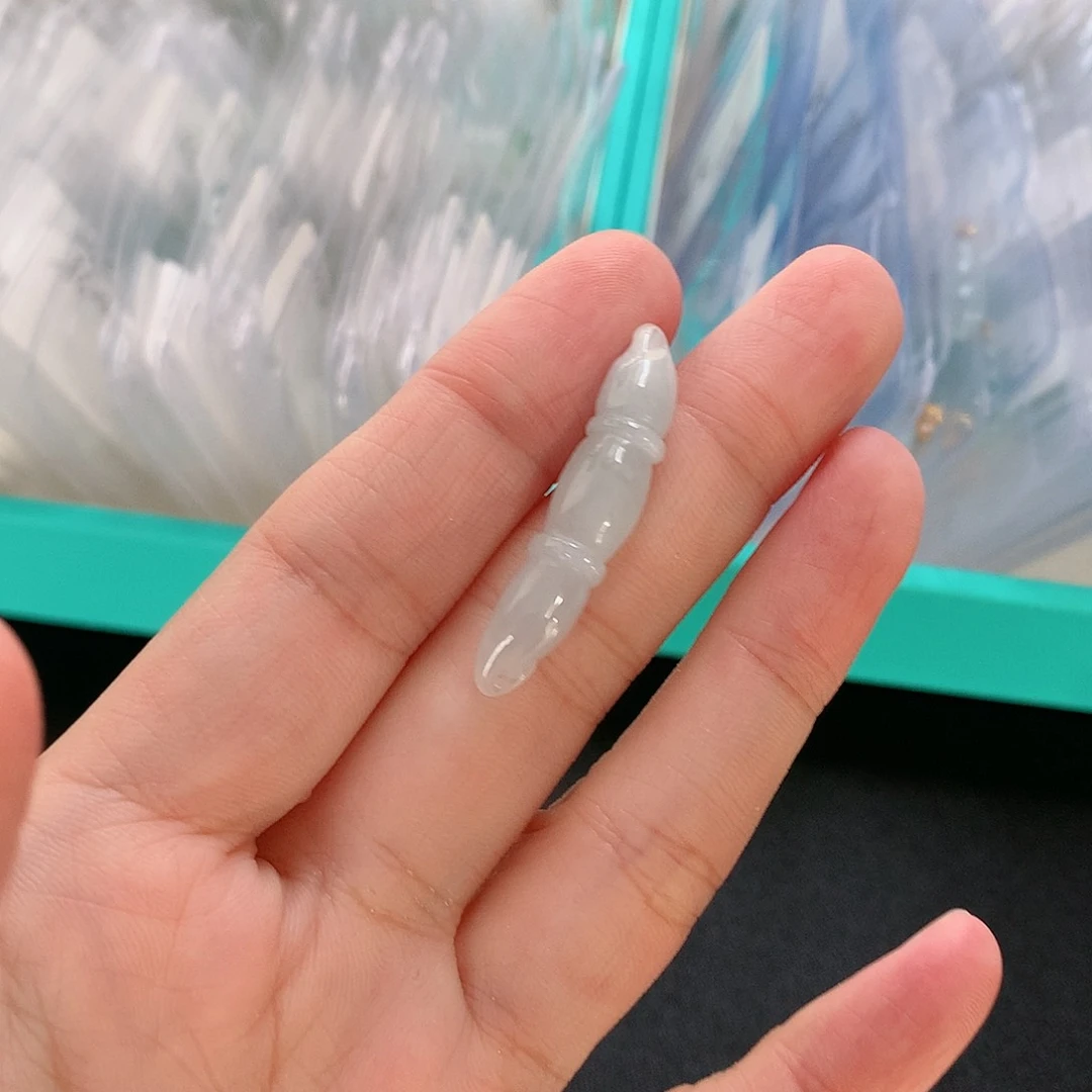 颈饰未镶嵌翡翠藕节