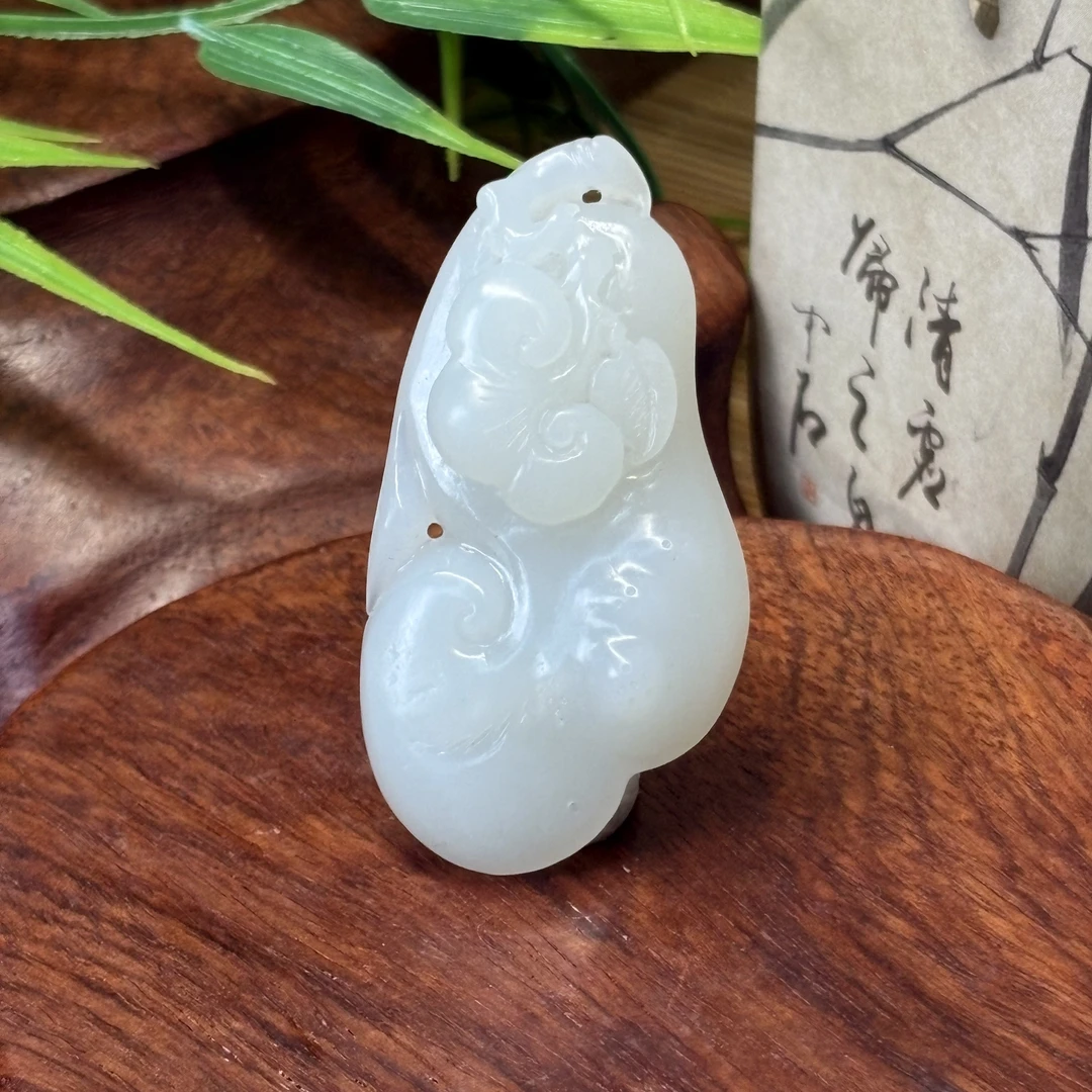 707091#天然新疆和田玉随型立体如意灵芝吊坠 经典时尚大气精雕