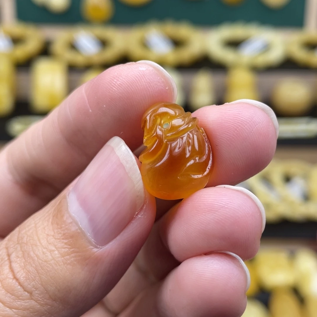 琥珀裸石未镶嵌琥珀蜜蜡