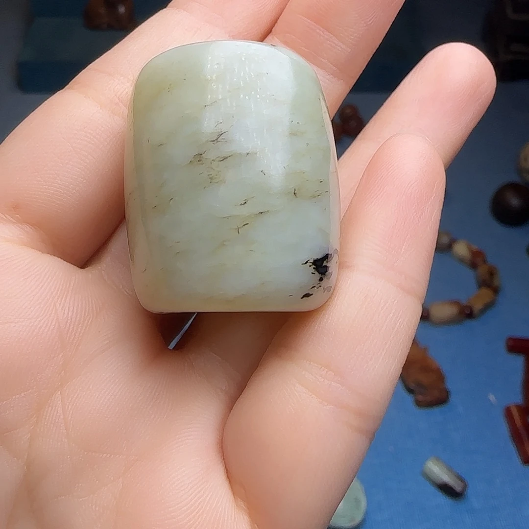 宝***金和田玉未镶嵌颈饰