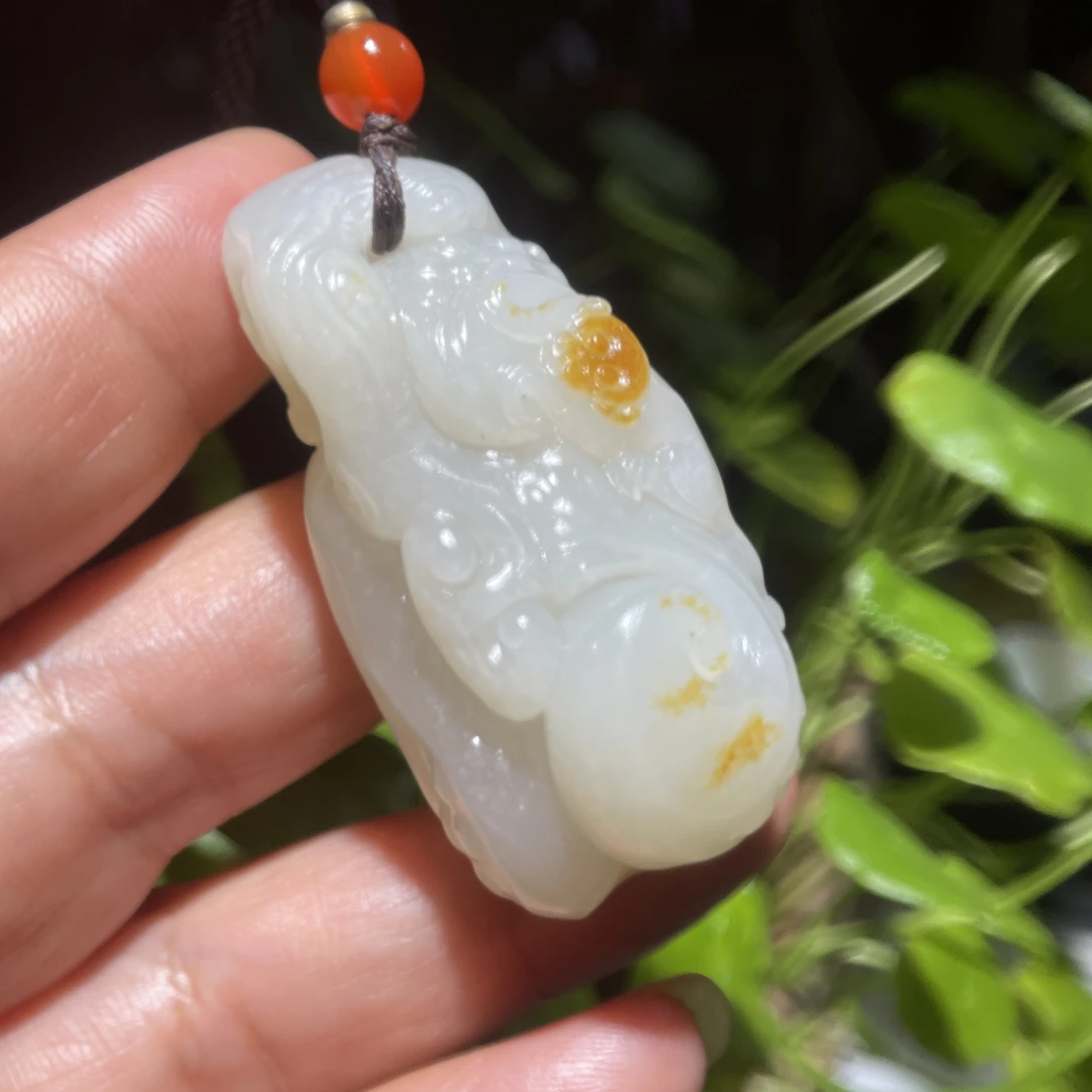 新疆和田玉白玉籽玉挂件如意猴34克，尺寸：46×23×19.5毫米，暖白，