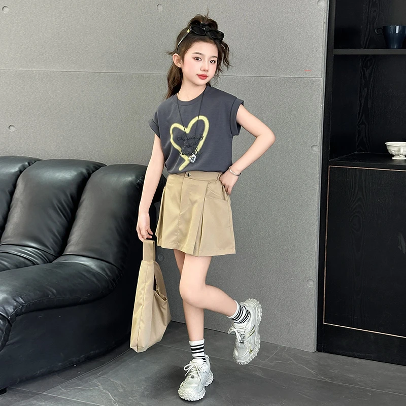 女童夏季套装2025新款儿童洋气薄款休闲短袖女大童夏季短裤两件套