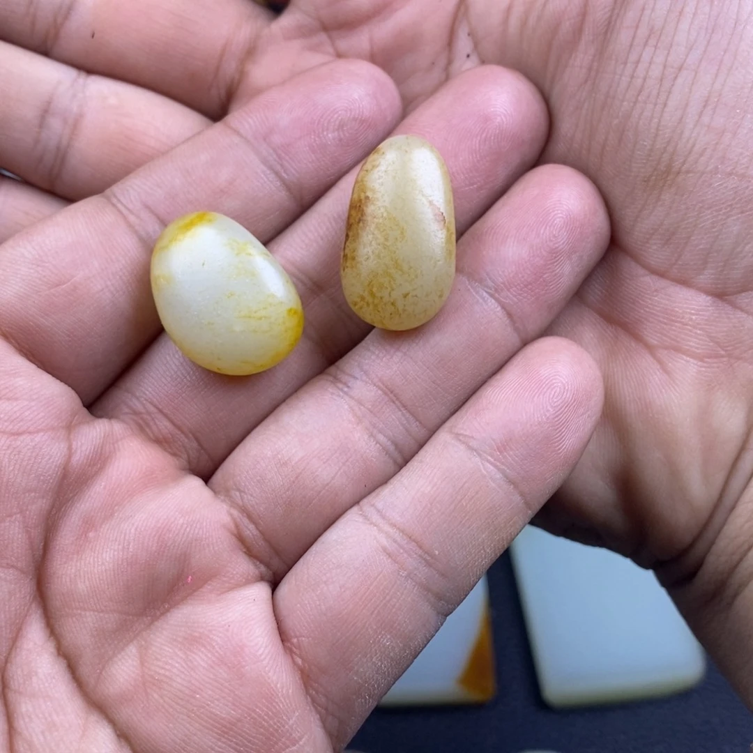 京***爷定制和田玉未镶嵌挂件