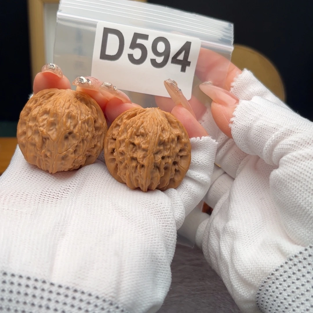 国***歌文玩核桃把件37磨盘开播福利d594