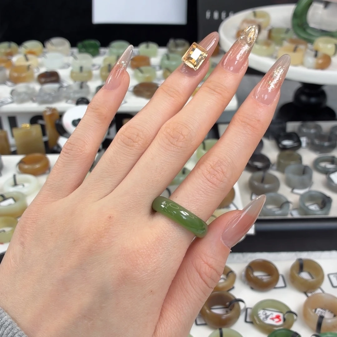 和田玉（糖玉）未镶嵌戒指z13碧玉圆条19.2不退换