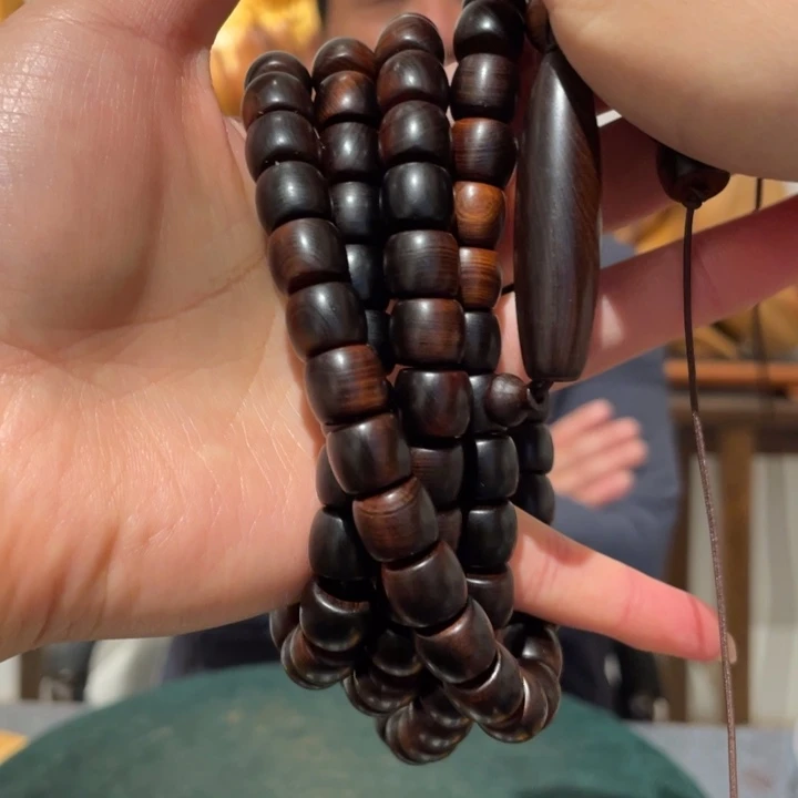 柏木（崖柏）0.9*1.0雷击木老型手链