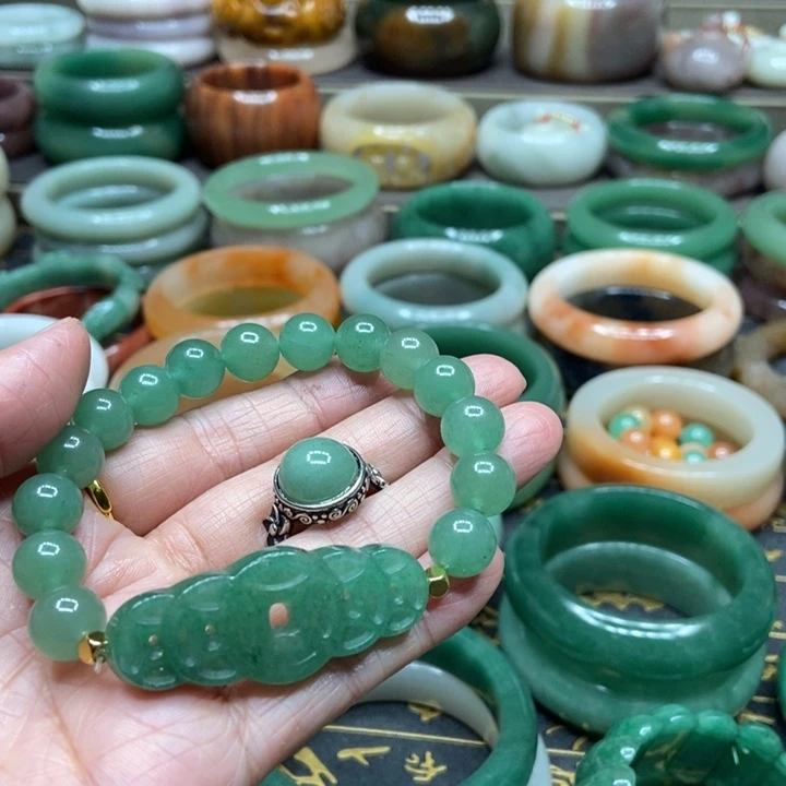 石英质玉手镯未镶嵌飒****)