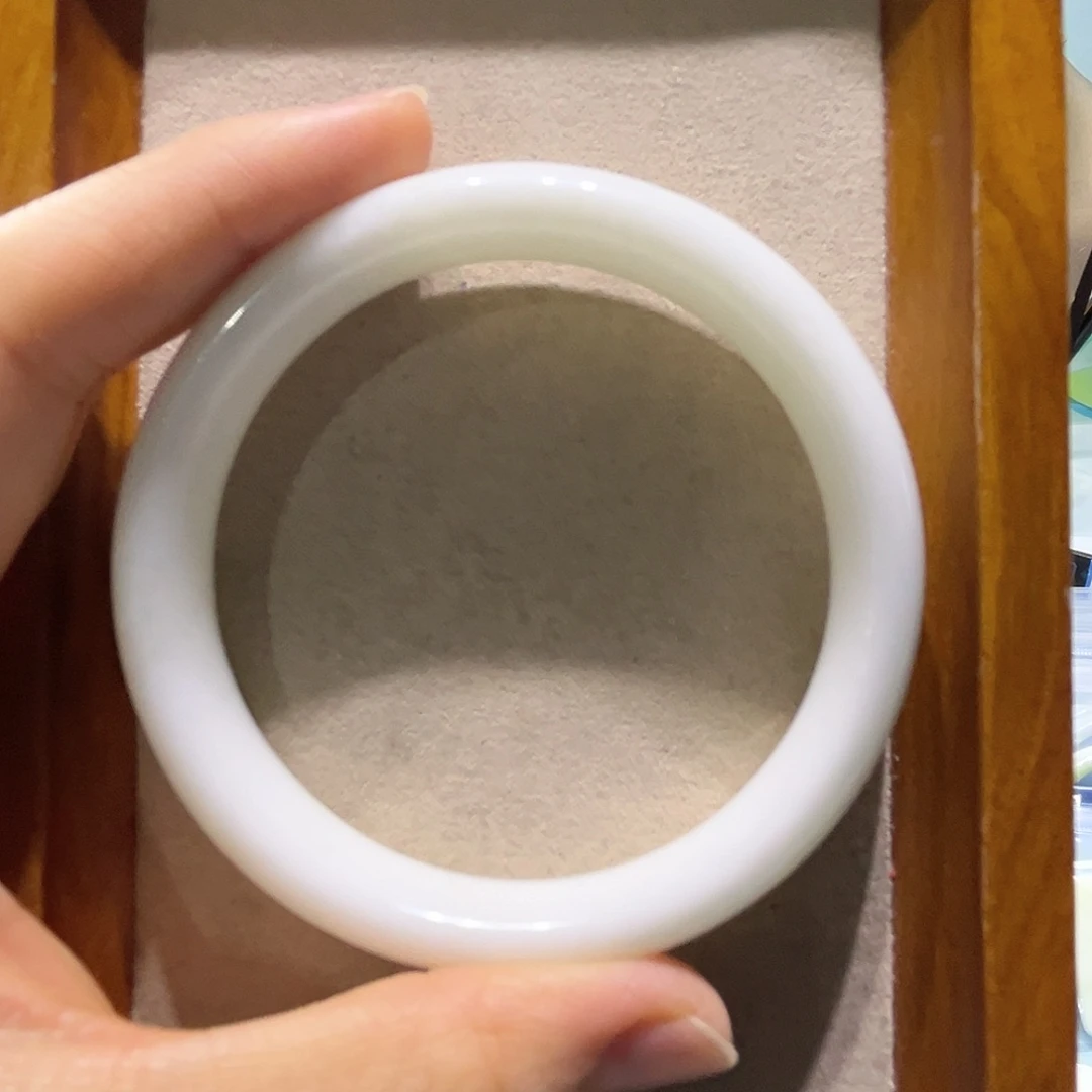 蓝田玉（蛇纹石化大理石玉）未镶嵌手镯