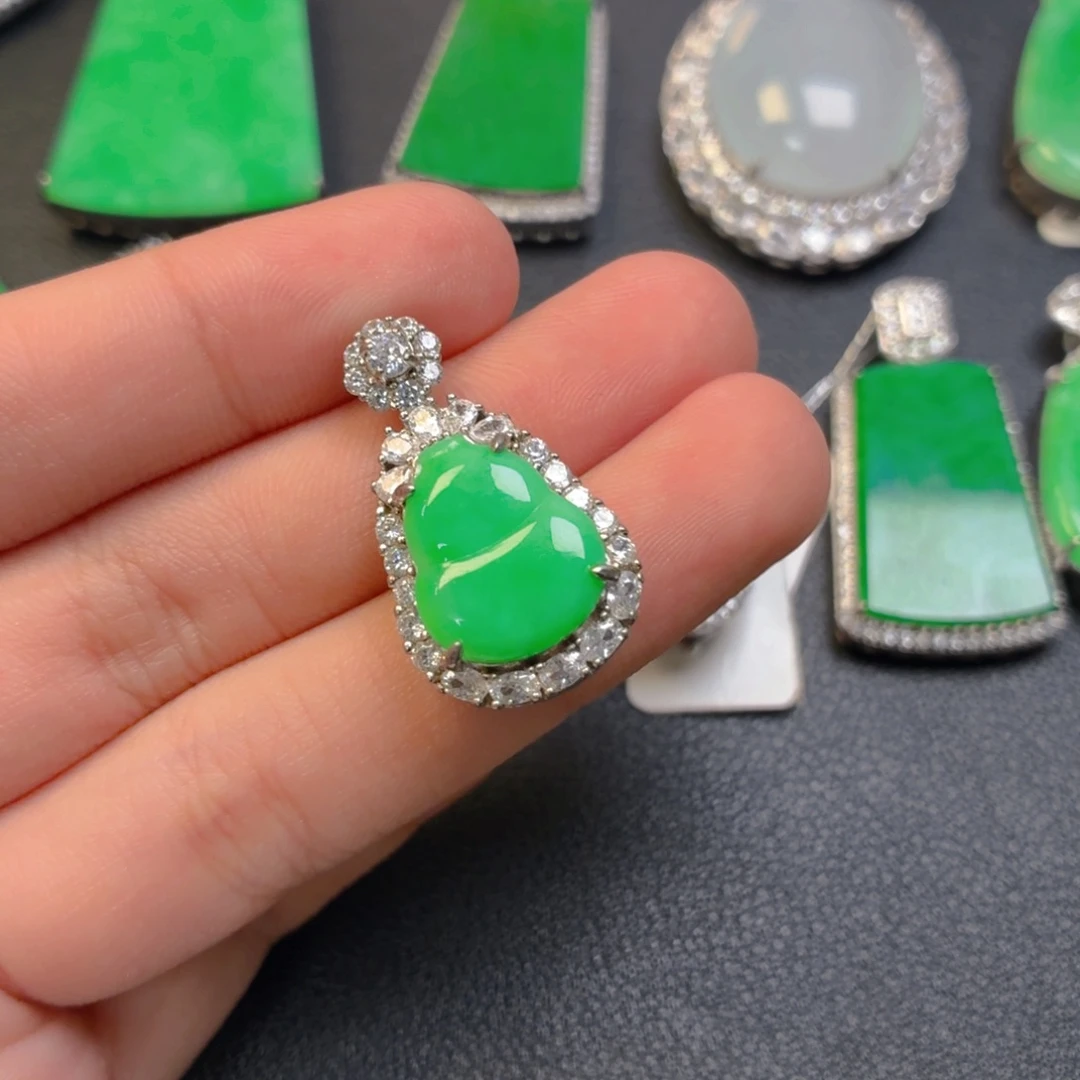 翡翠银S925镶嵌颈饰