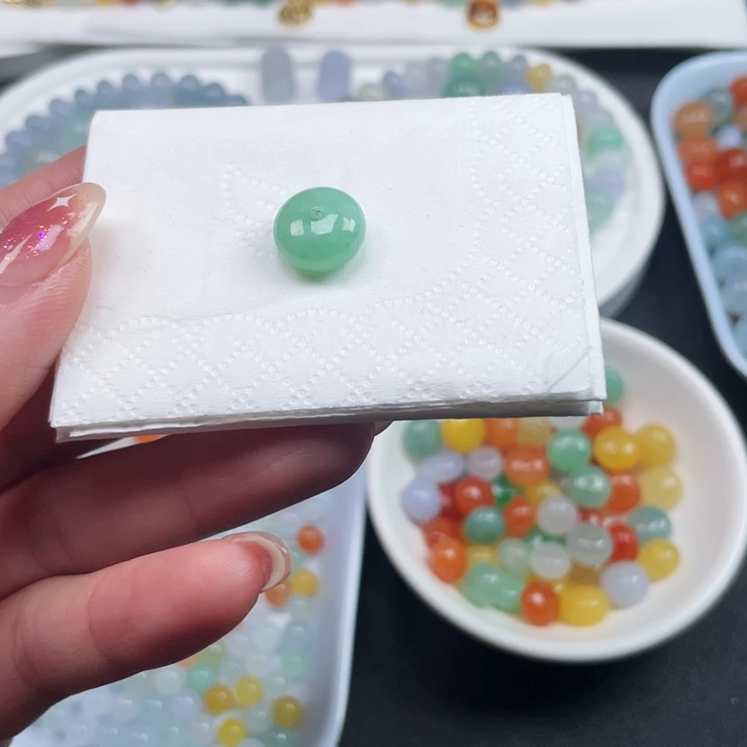 【闪购商品】定制翡翠未镶嵌水*月，