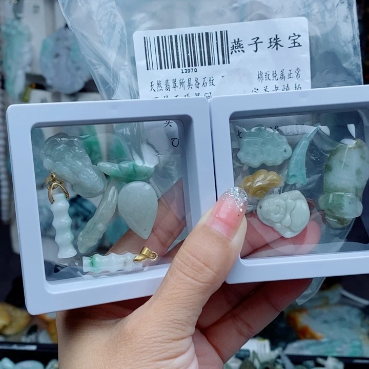 颈饰未镶嵌翡翠翡翠