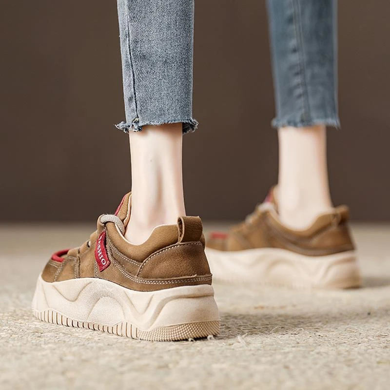 轻便板鞋透气复古女鞋运动鞋女春秋2025新款圆头休闲鞋女厚底