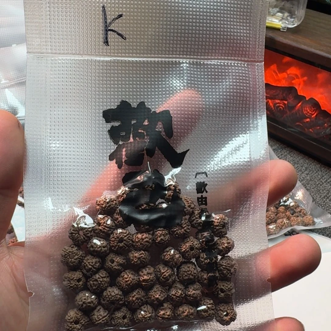 K***吊坠金刚菩提歡己平细散籽（不退不换）