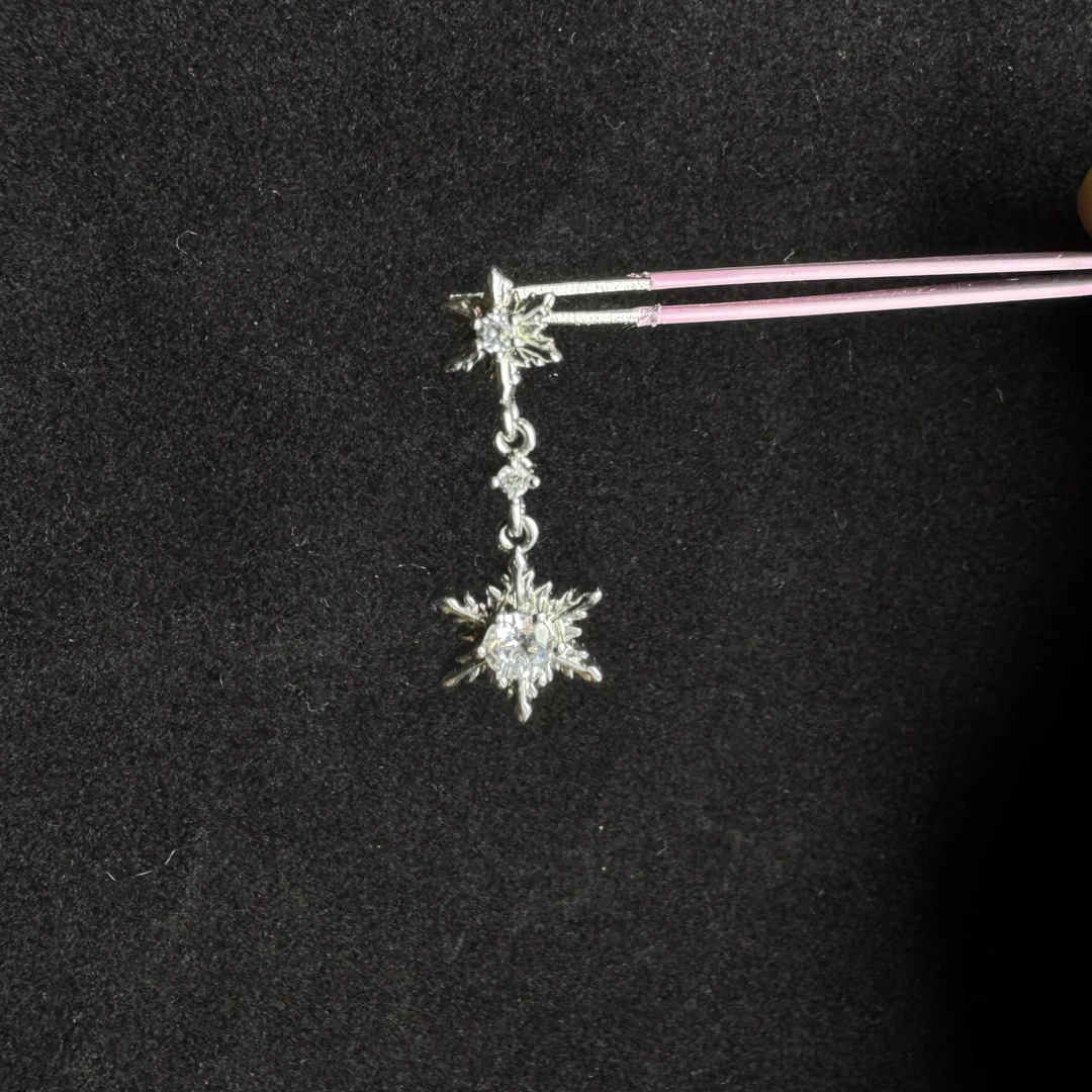 钛钢锆石耳饰 雪花造型锆石钛钢金耳钉洗澡睡觉免摘