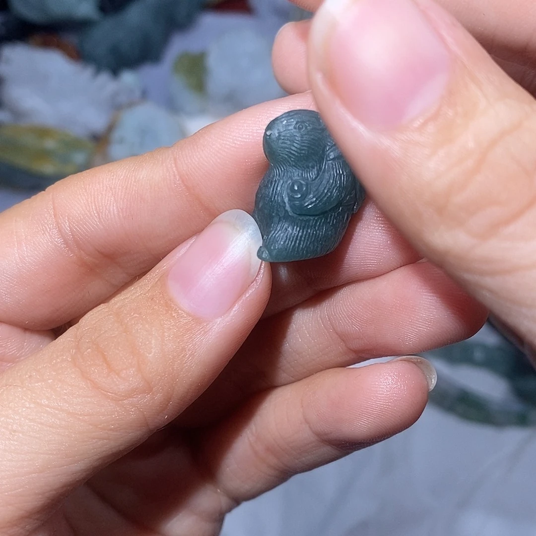 丽***莎定制翡翠未镶嵌翡翠