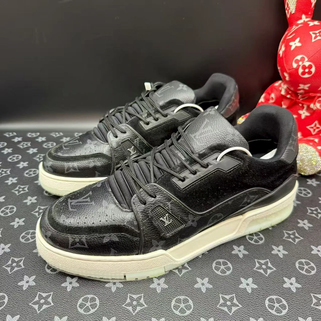 90新 LouisVuitton/路易威登 黑老花trainer板鞋42.5欧 kke262