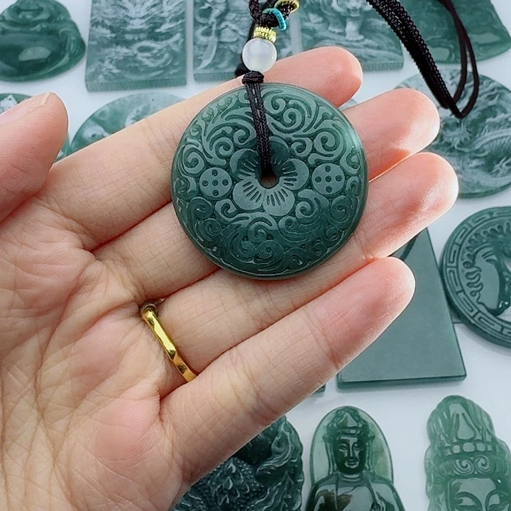 翡翠未镶嵌颈饰多样性发货天然A货翡翠