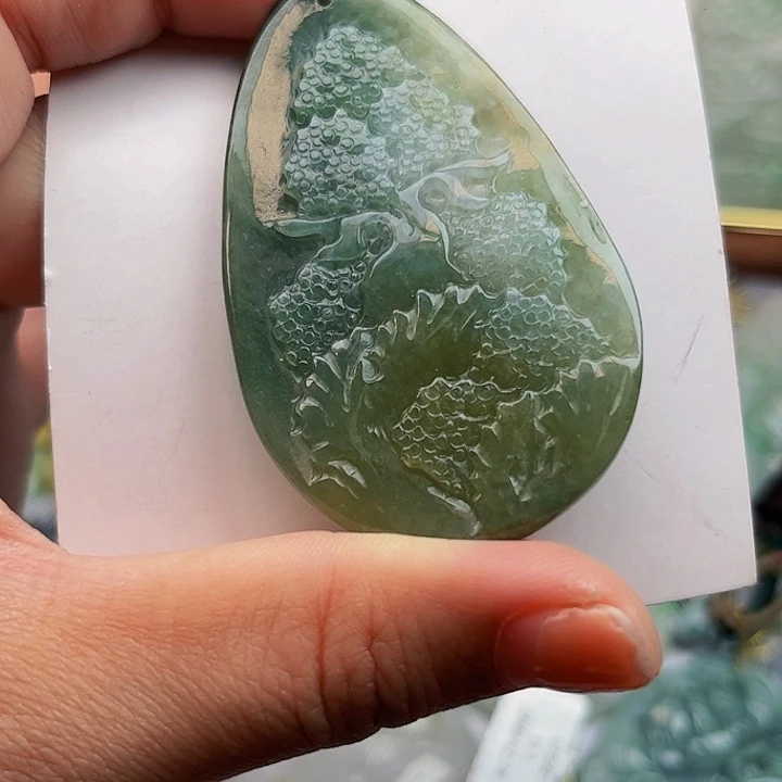 翡翠未镶嵌吊坠(不含链)