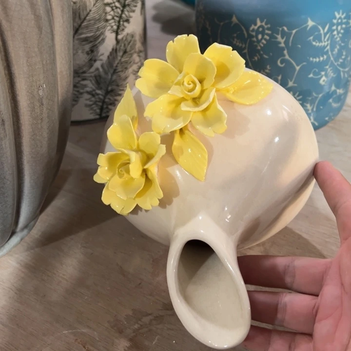 微瑕捡漏捡漏微瑕捡漏壁挂花瓶花瓣磕碰