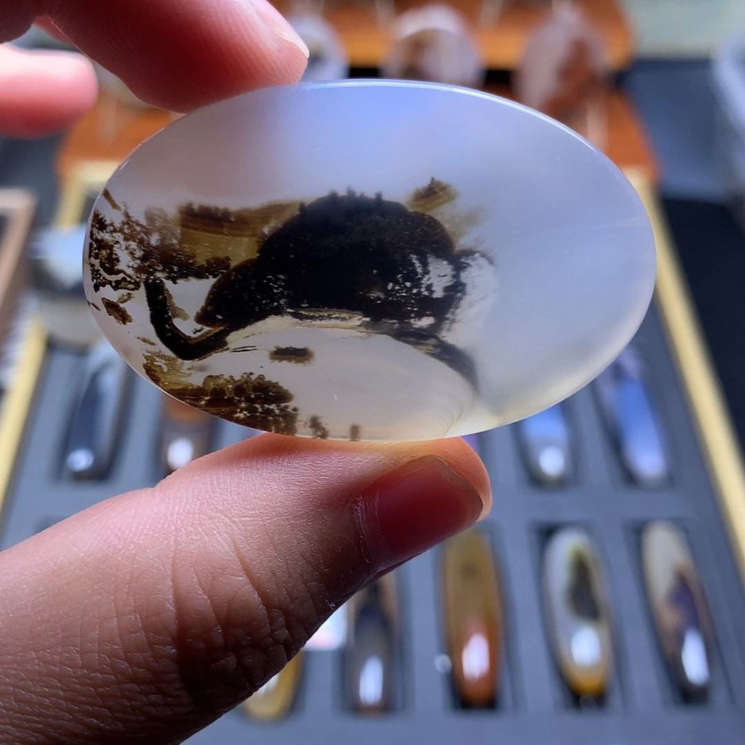 玛瑙/玉髓颈饰未镶嵌