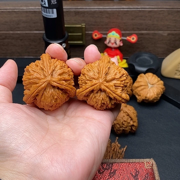 山***）把件文玩核桃白奔