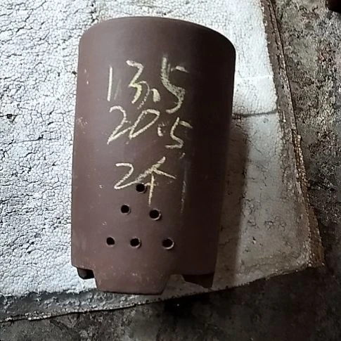 大笔筒两个花盆紫砂