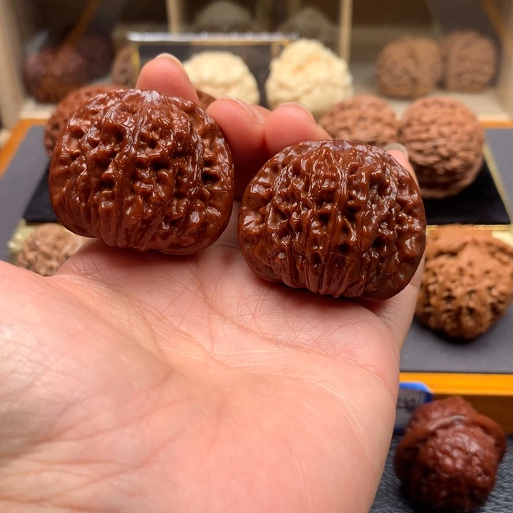 文玩核桃吊坠星*河楼子