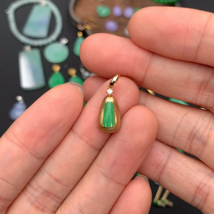 翡翠18K金镶嵌吊坠(不含链)