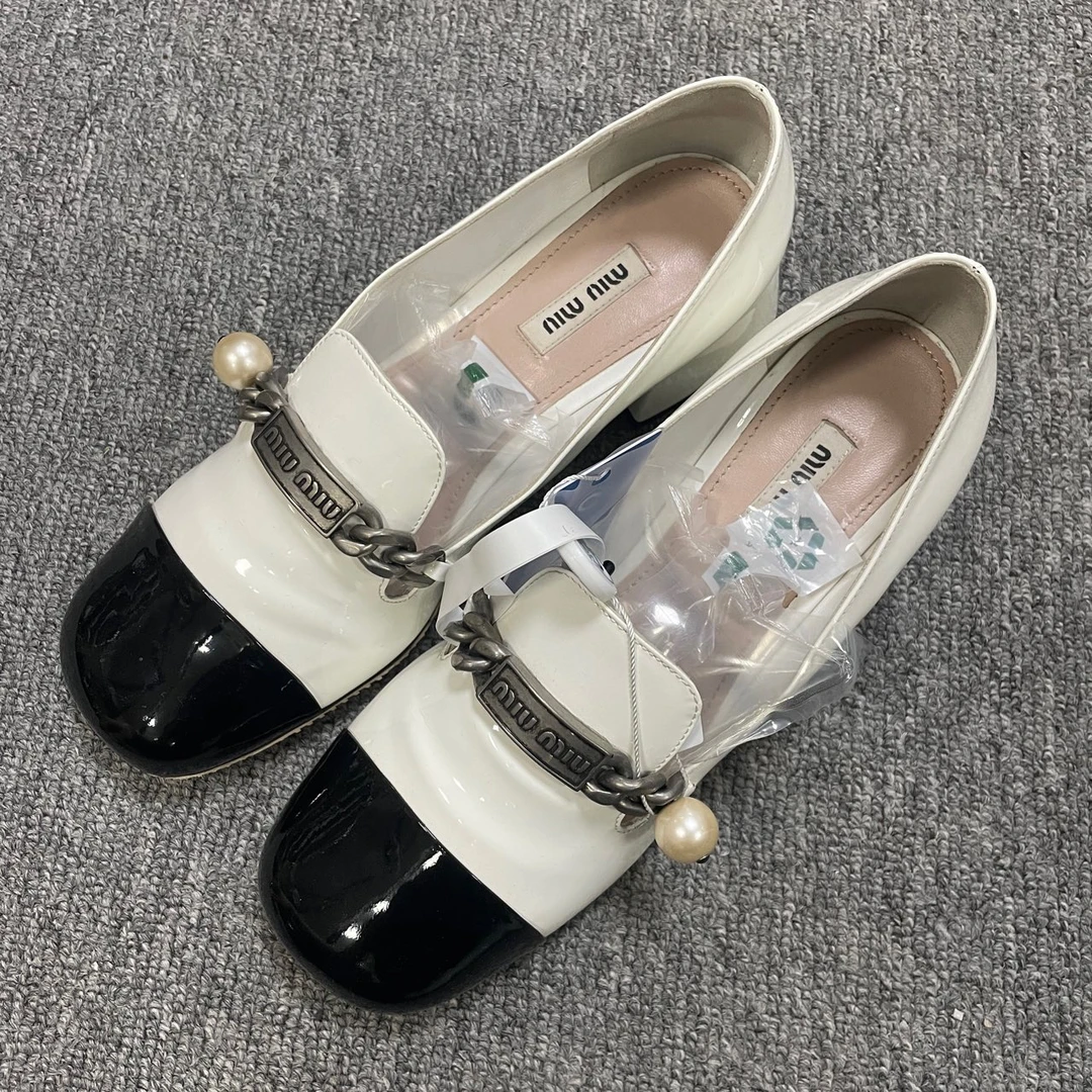 95新 MIU MIU/缪缪 粗跟厚底玛丽珍鞋 38码/6105