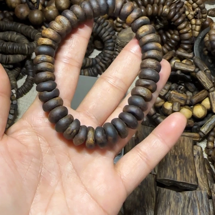 江***子沉香碎屑沉香奇楠11mm