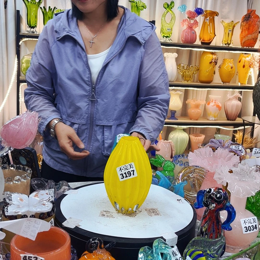 3197 家悦美居琉璃摆件不完美