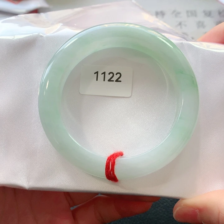 翡翠手镯未镶嵌天然翡翠手镯01