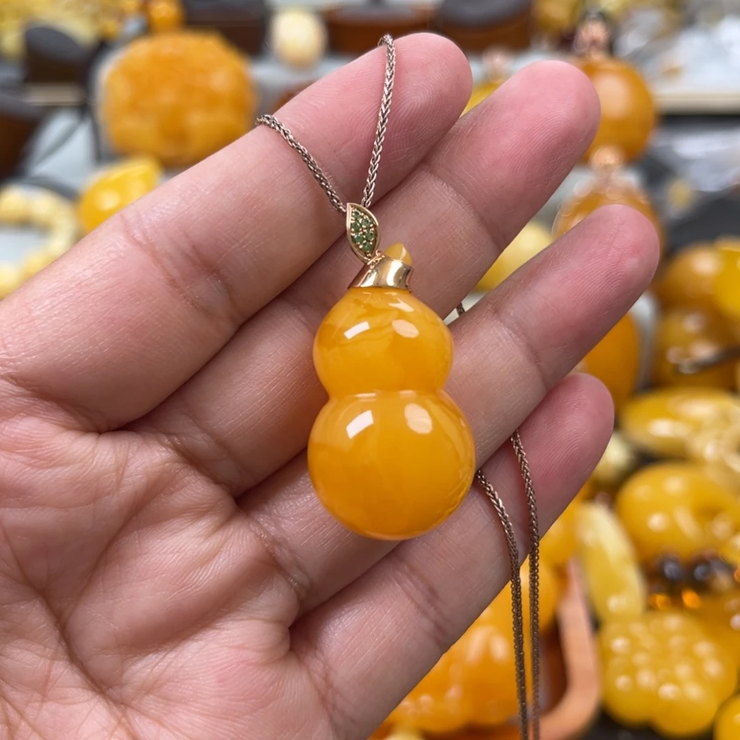 蜜蜡未镶嵌珠宝奇石