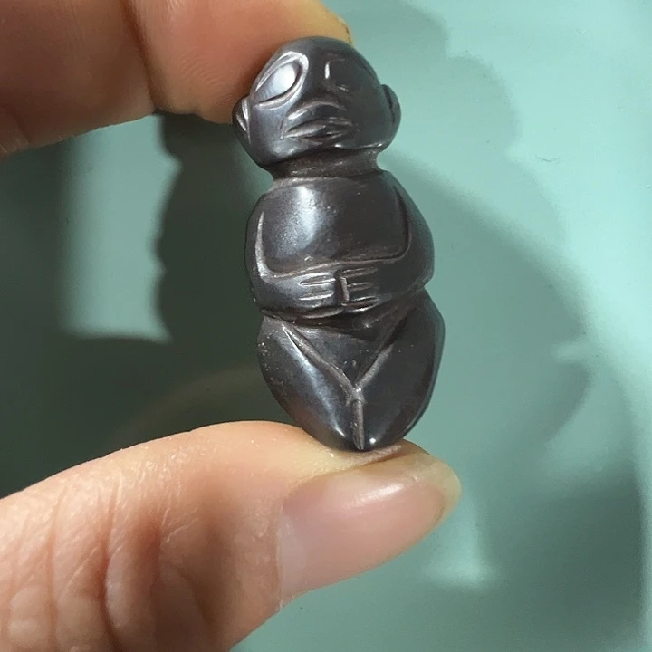 透闪石质玉未镶嵌挂件