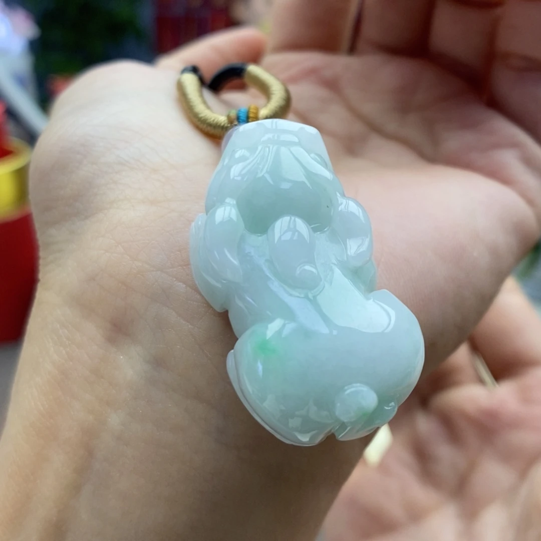 颈饰未镶嵌翡翠吊坠8