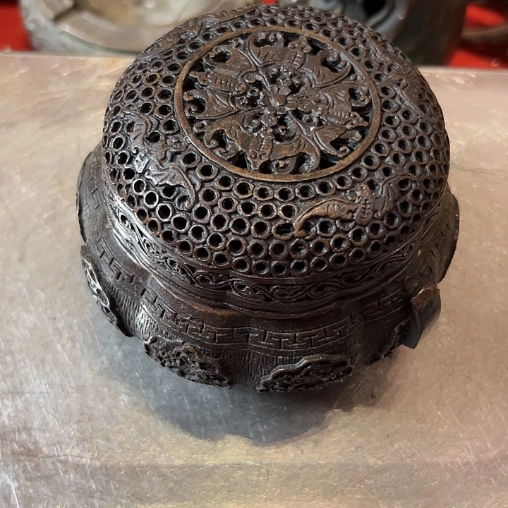 凌***枫黄铜摆件，文房工艺品摆件