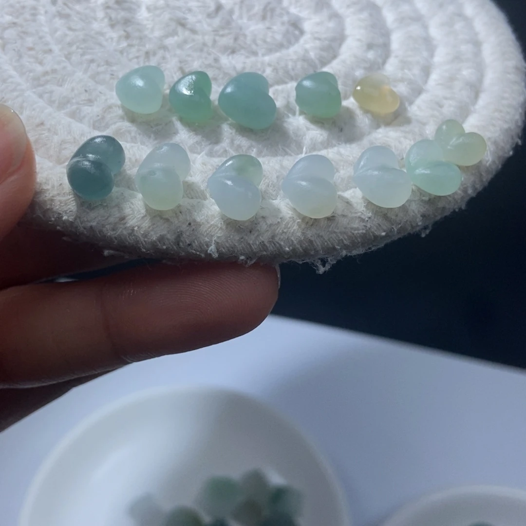 定制翡翠未镶嵌单个价格