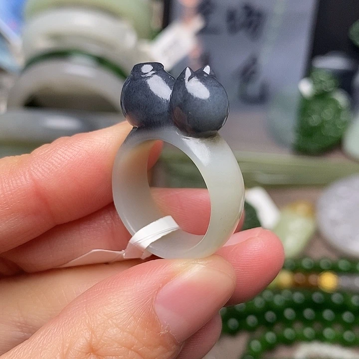 和田玉未镶嵌戒指18.3