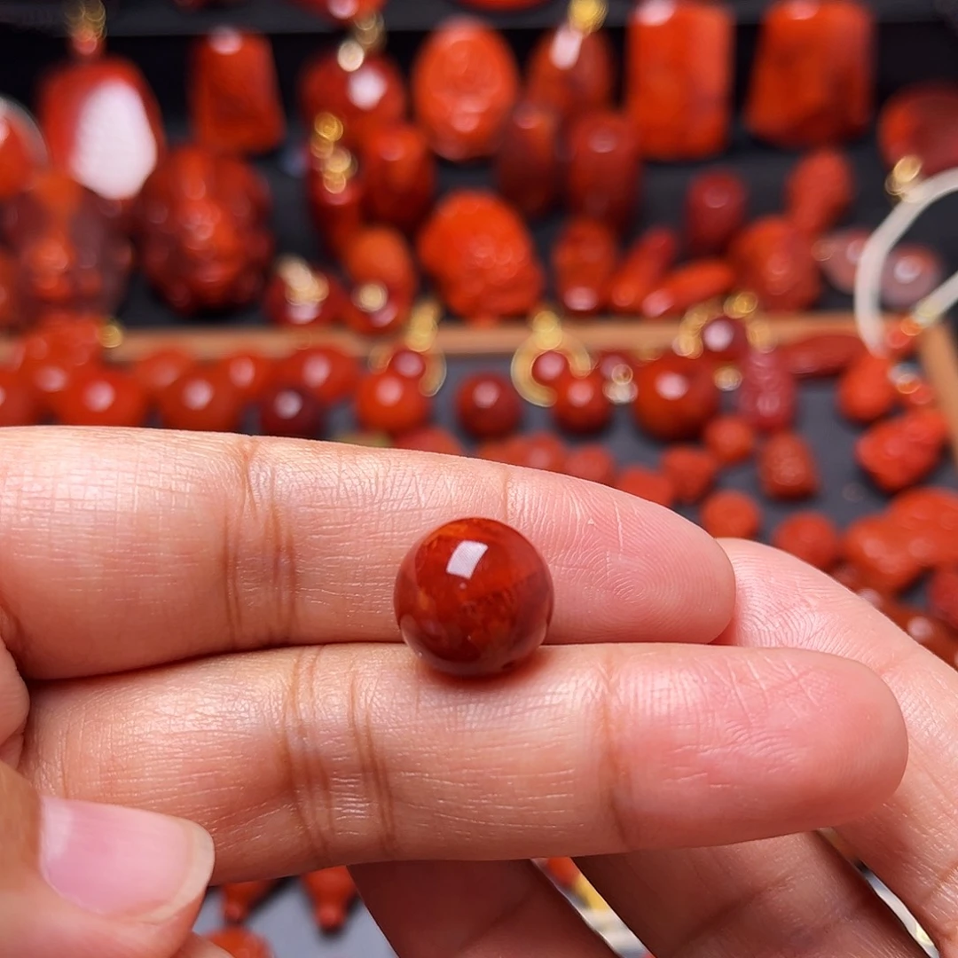 茗****南红玛瑙未镶嵌配饰12.8