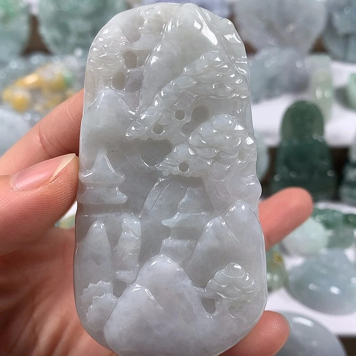 翡翠未镶嵌颈饰山水福利卡厚10+